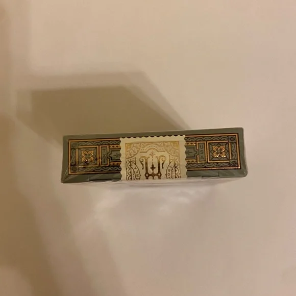 Hudson Premium Playing Cards - Picture 5 of 6